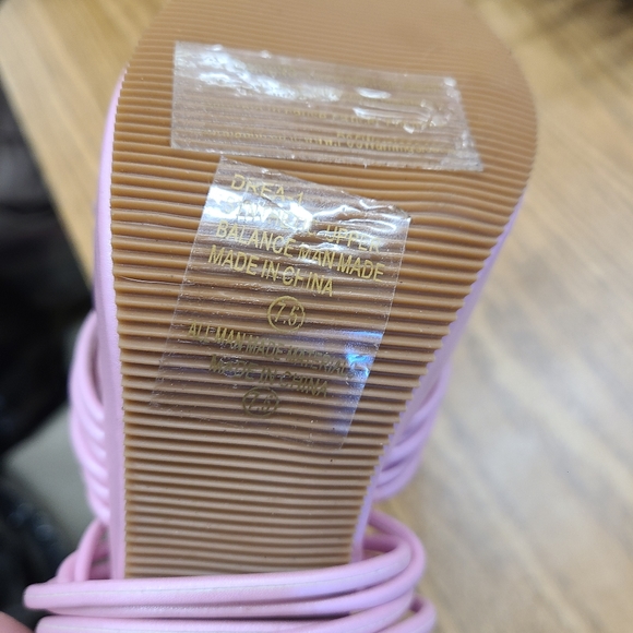 Chase & Chloe Pink Ankle Strap Heels size 7.5 - Picture 6 of 6